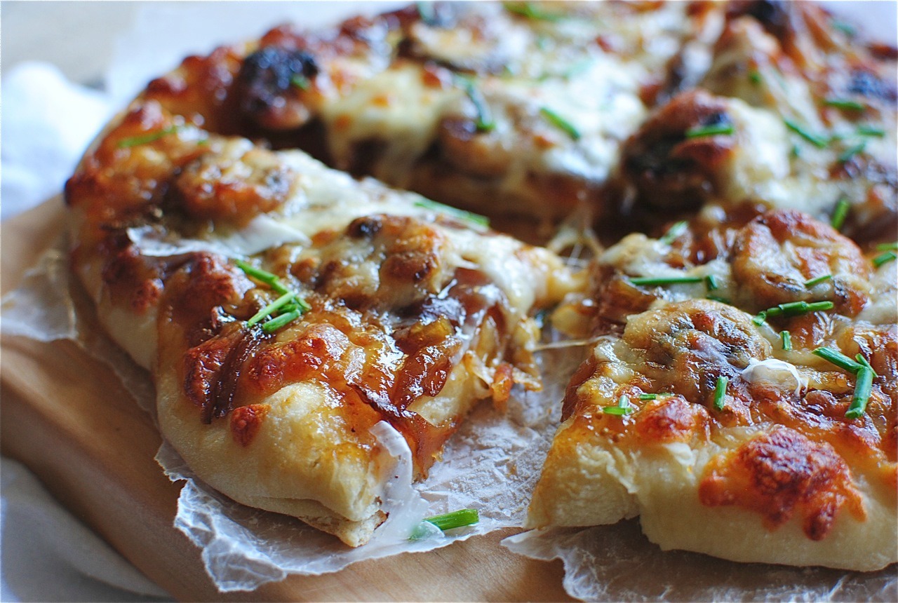 Pizza with Fig Preserves, Caramelized Onions, and Chicken Sausages