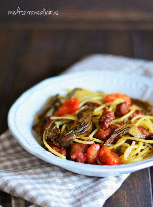 Spaghetti with Artichokes and Italian Sausage